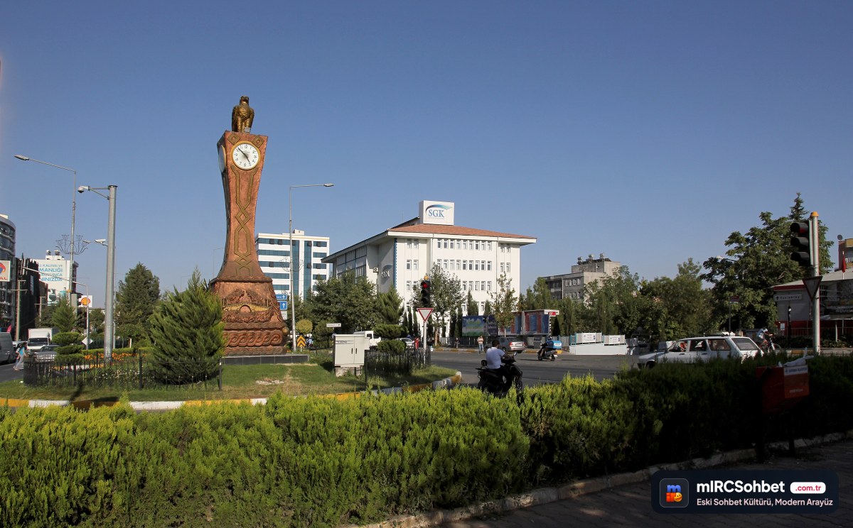 Adıyaman Canlı mIRC Sohbet Odaları: Şehrin En Samimi Çevrimiçi Köşesi